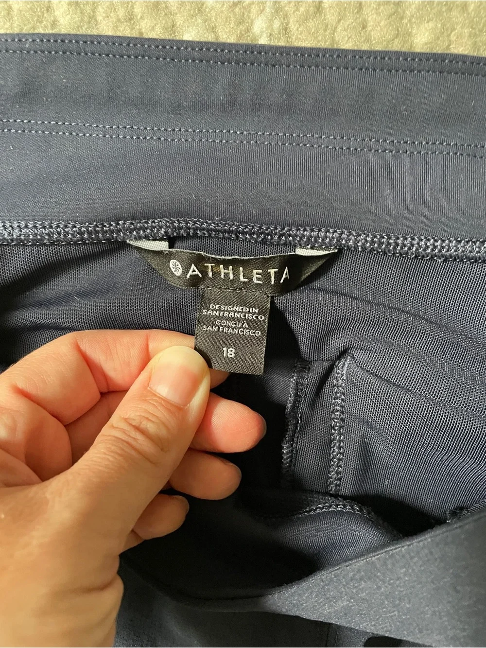 Athleta navy blue crop straight pants 18
